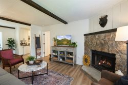 The Crowned Bear 2BR/2BA Royal Oaks Condo in Blowing Rock