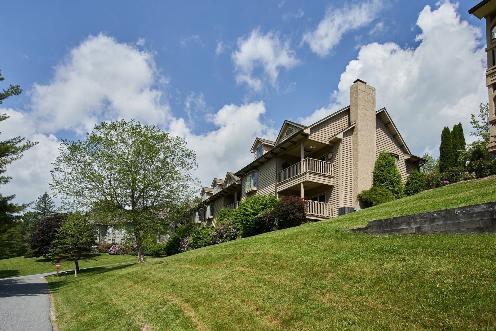 Blowing Rock, NC, 2BR, 2BA, Chetola, Condo, Downtown, Fireplace