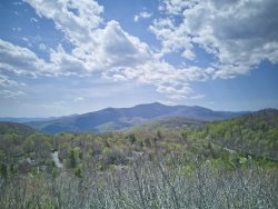 Misty Morning, Sleeps 8, Amazing Grandfather View, Hot Tub, 2 Fireplaces