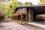 Spacious carport 