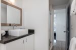 Master Bathroom: En-suite with Master Bedroom