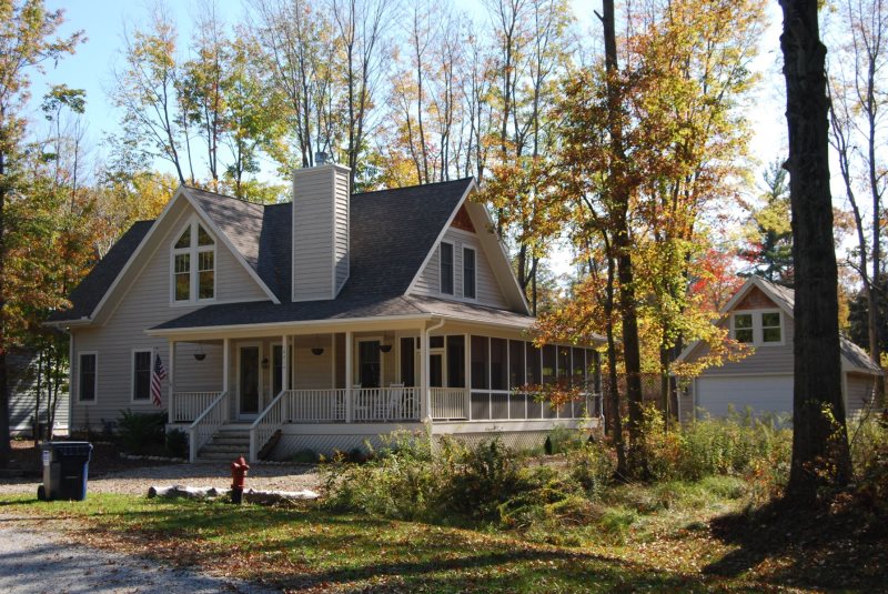 Roost 4 Br Vacation Rental House In Union Pier Near Lake