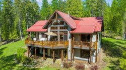 Northwoods Escape - Charming 3BD 2.5BA Home with amazing views and access to hiking trails! 