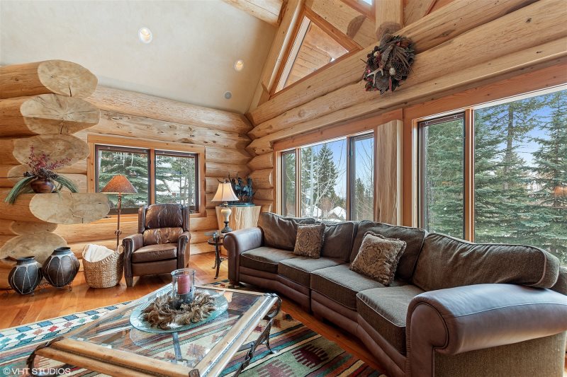 Hellroaring Ski Haus Whitefish Escapes