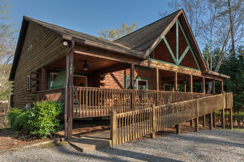 The Bear S Den By Carolina Properties Lake Lure Nc The Bear S Den