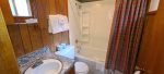 Bathroom with shower/bathtub