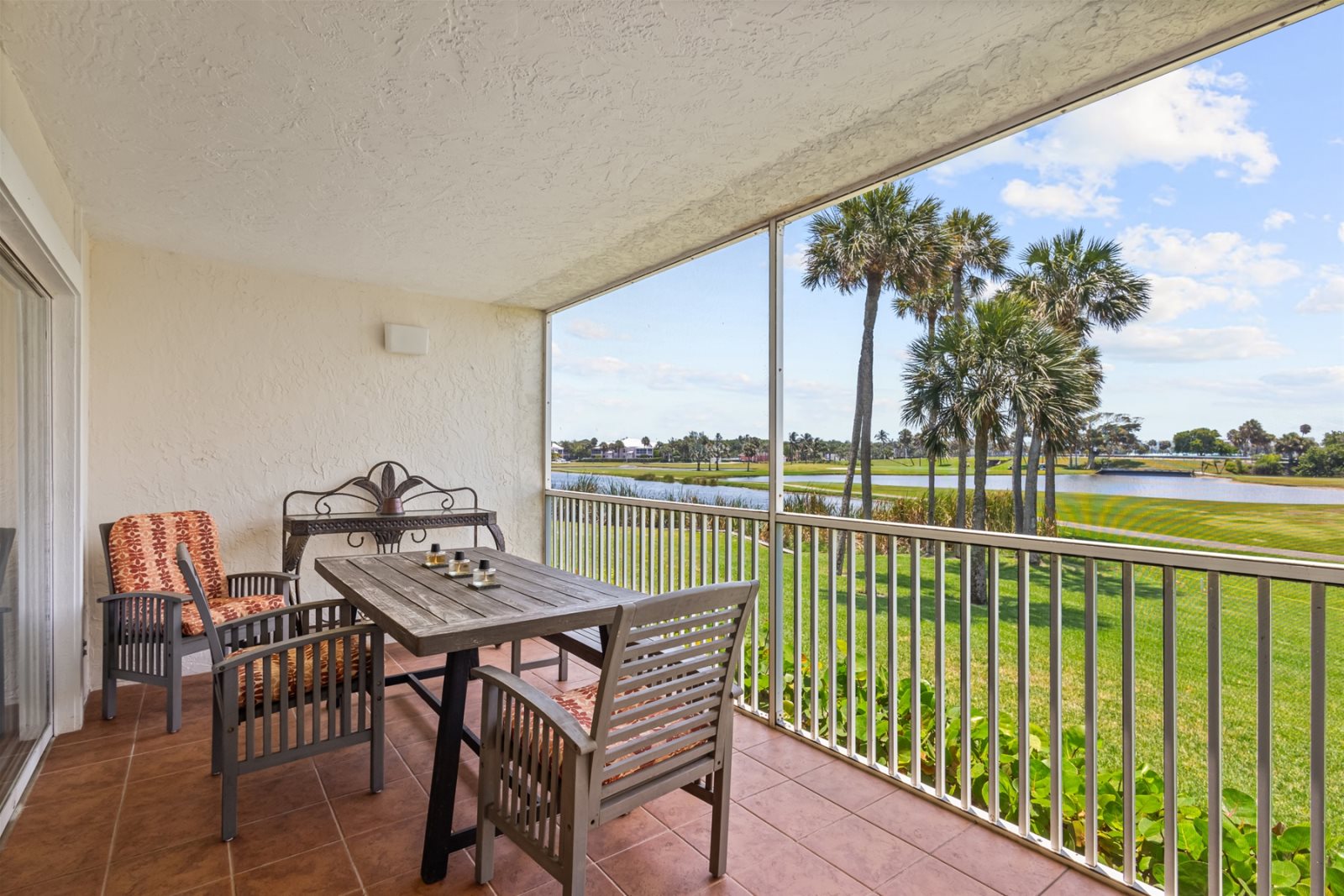 Vacation Hutchinson Island - Rent this Lakeside 5575 Vacation Condo at ...