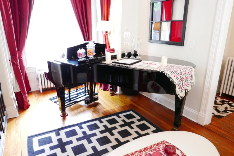 The Grand Piano At Logan Circle Sleeps 6 7