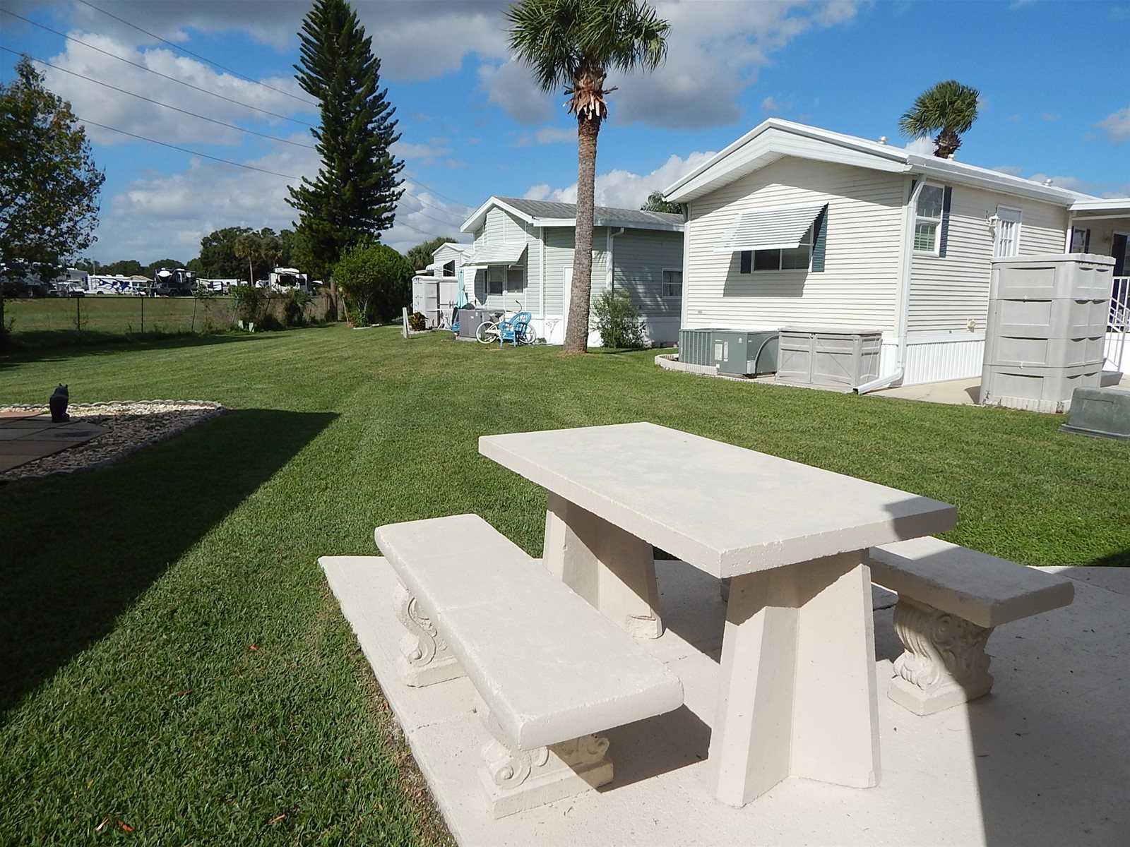 Rent With ORO Park Model 466 FL