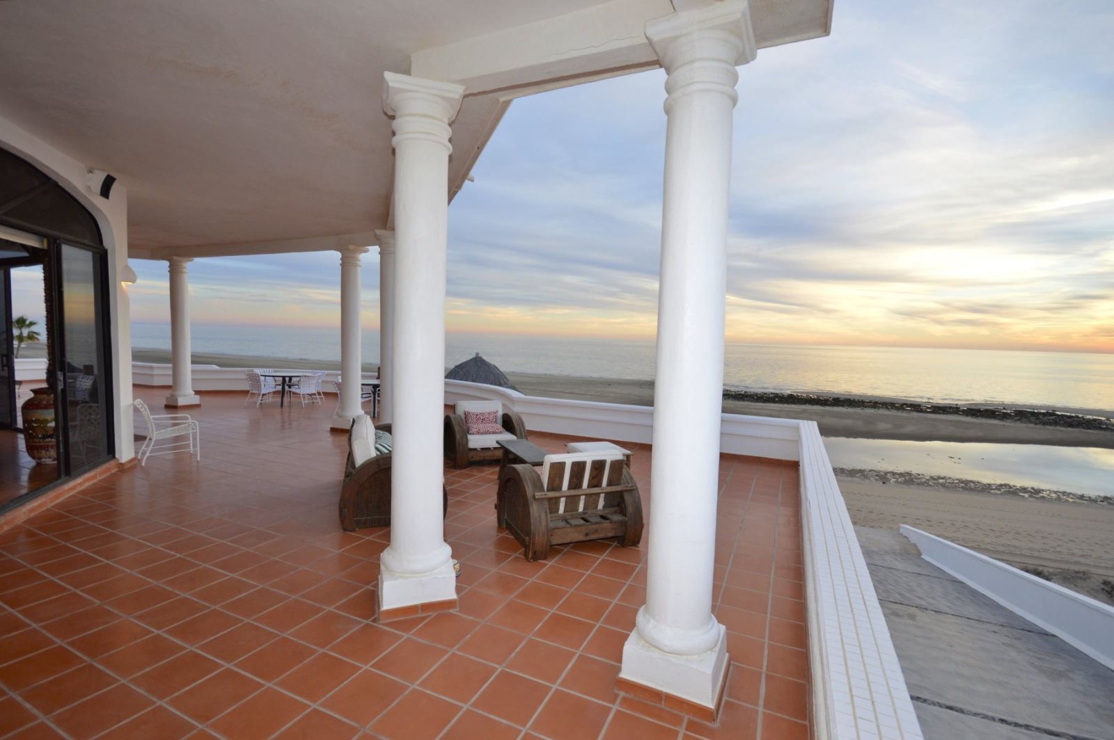 Cerca del Mar BeachFront Rental Home In las Conchas Rocky Point