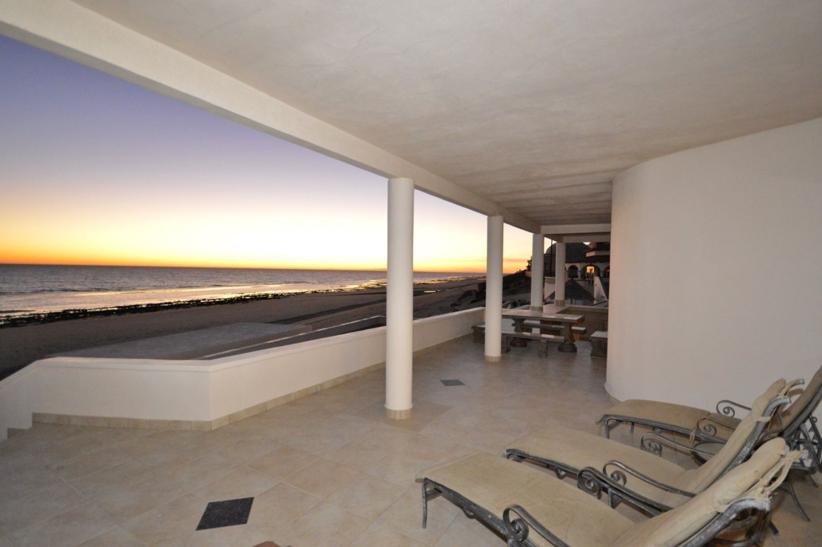 Villa dei Sogni Beach Front Rental Home in Las Conchas Rocky Point