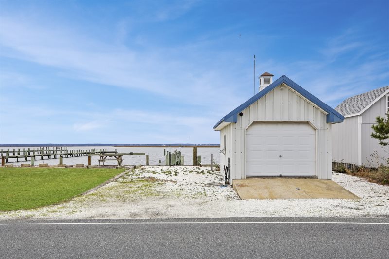 Sunset Foals Chincoteague Waterfront Vacation Rental