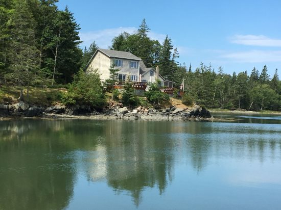 Deer Isle Stonington Homes And Cottages That Are Accepting Pets