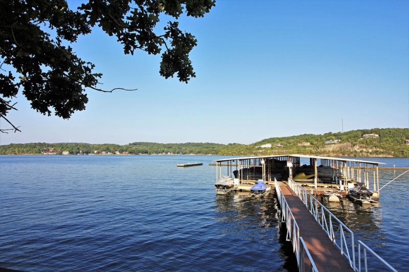 Weston Point Condominium vacation rental Osage Beach MO 65049