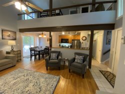 SRV18-COME RELAX AT THIS GREAT SNOW RIDGE VILLAGE RENTAL !!
