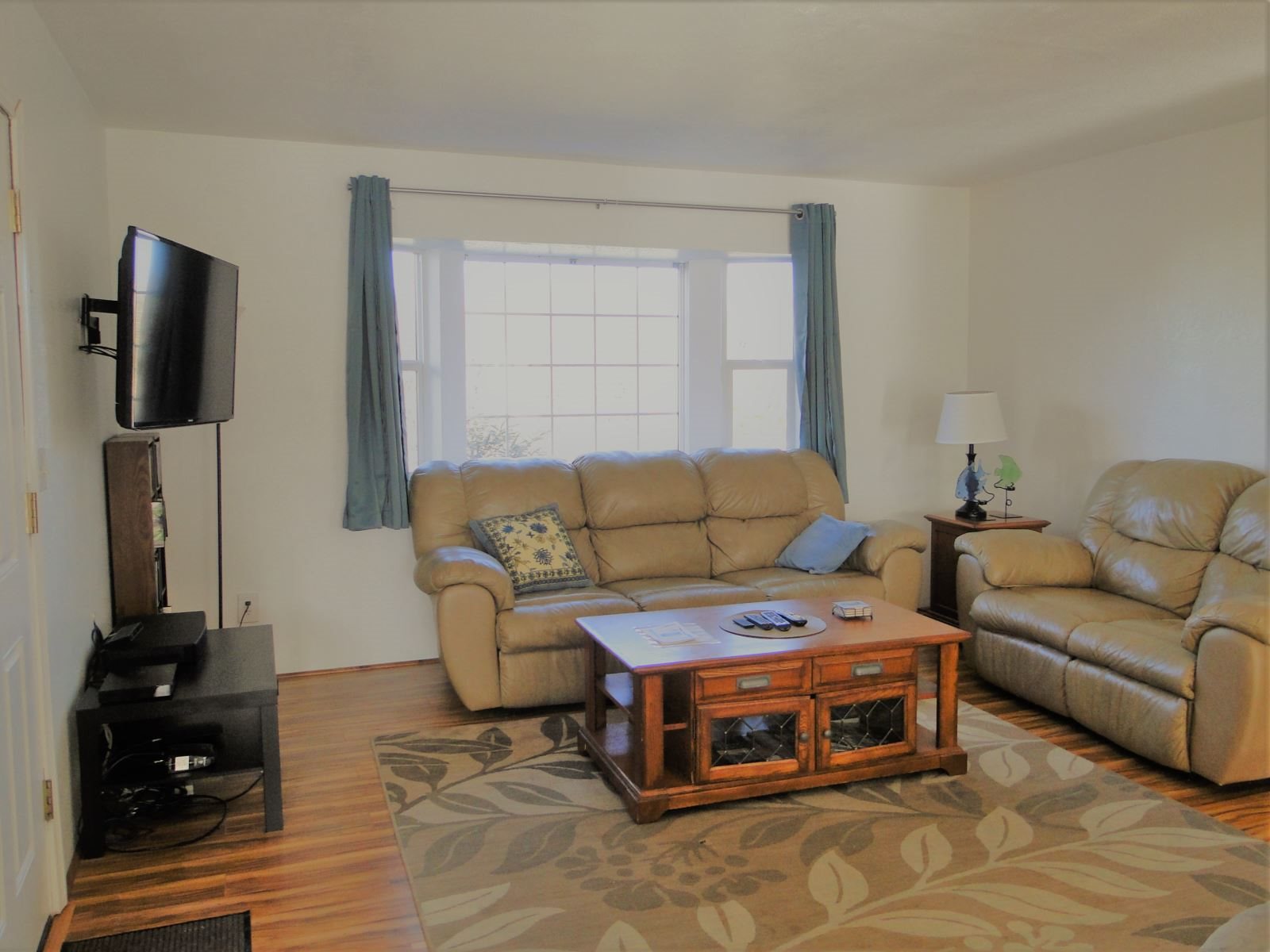 3 bedroom home with fenced yard