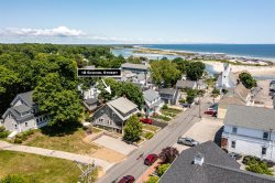 Two Homes in One! 4 Bedroom Main House + 2 Bedroom Cottage in the Heart of Ogunquit! 