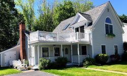 The Cottage Street Beauty - Incredible, Luxurious 3 Bedroom in the Heart of Ogunquit!