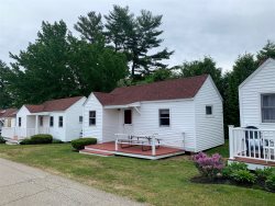 Belle of Maine - Cozy Cabin in Wells - Pool, Jacuzzi, Basketball Court, and Playground! 