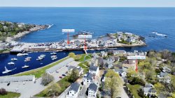 NEW LISTING! The Perkins Cove Cottage -  3 Minute Walk to Marginal Way!