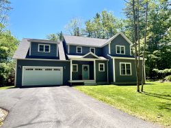 BUILT IN 2021 - Luxurious Home in Ogunquit with Privacy! 
