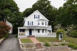 NEW RENTAL - The Maine House - Hot Tub, Sleeps 15 AND Pet Friendly!