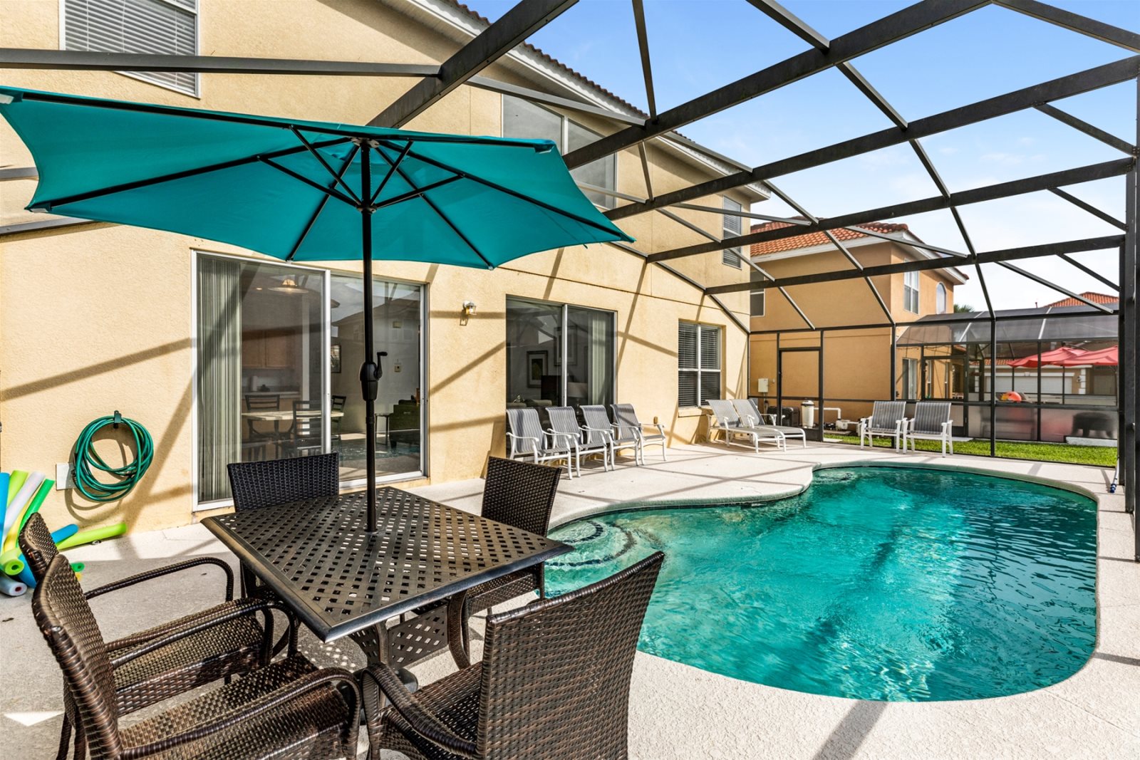 Newly ReFurnished Villa Homes of America