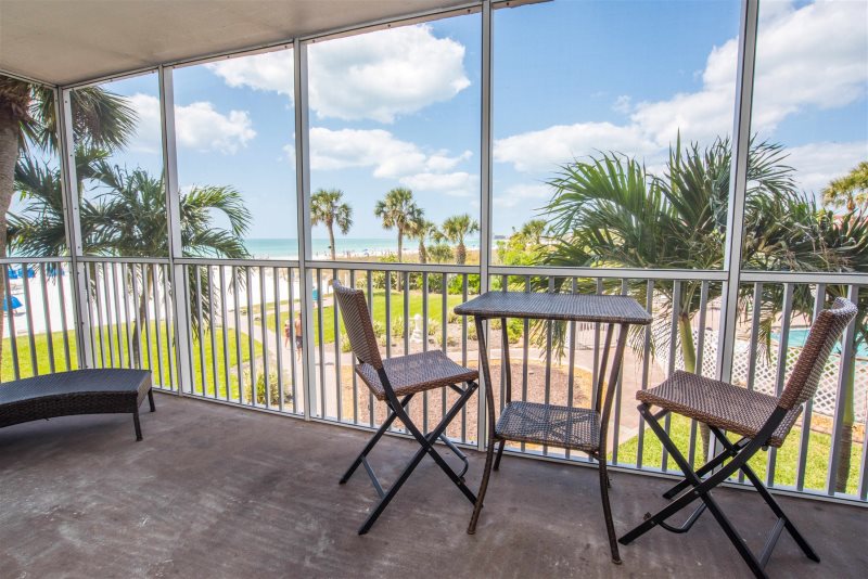 Rezrentals Crystal Sands 206 Rezrentals Siesta Key Rental Rezrentals Siesta Key Vacation Rental Siesta Key Rental Siesta Key Beach Rental Siesta Key Renovated Condo Sarasota Rental Crystal Sands