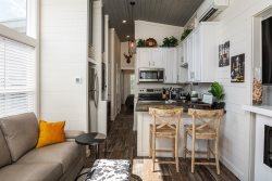 Tiny House in Hamlet at Simple Life