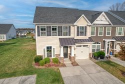Coastal Club Villa w Resort-Style Amenities 3 BR, 2.5 BA * New Listing * Sleeps 8