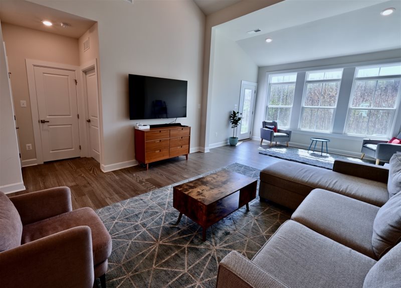 Coastal Club Lewes 3BR Villa Resort Home: Sleeps 10 (8 people + 2 children under 5 yrs old)  2.5 Bath — 33731 — KINGC — - Photo 2