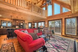 Little Mountain Lodge - NEW Pisgah Forest Rental