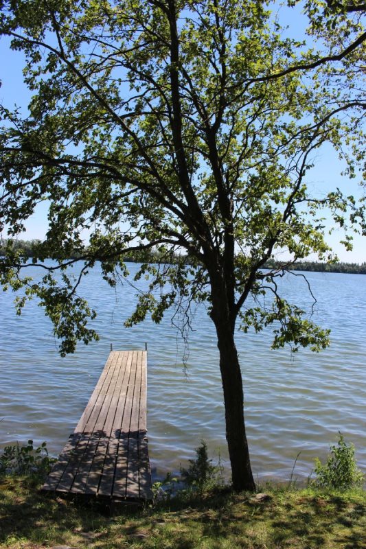 Roblin Lake Escape Pec 2 Br Waterfront Cottage Great For Boaters