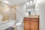 Shower/Tub combo in guest bathroom