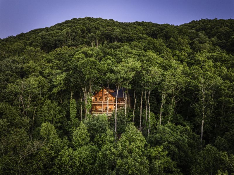 The Hideaway Willow Creek Cabin Rentals