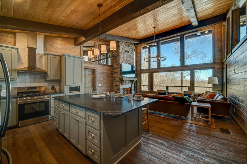 The Day Hike Willow Creek Cabin Rental The Day Hike Willow Creek Cabin Rental