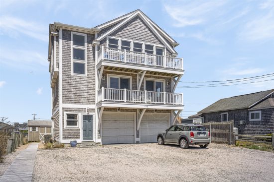 Experience the Best Beach House Rentals in Narragansett, RI