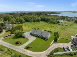 295B Carpenter Dr - So Kingstown