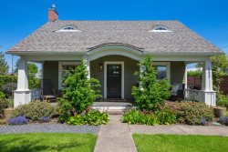 Cottage on West Main: Two Blocks Away from Restaurants and Wine Tasting Rooms