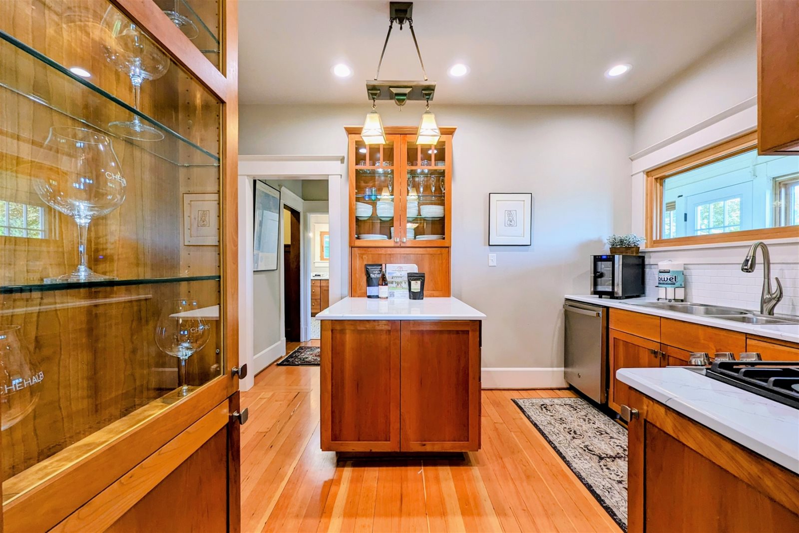 Chehalem House vacation rental, Newberg Oregon.