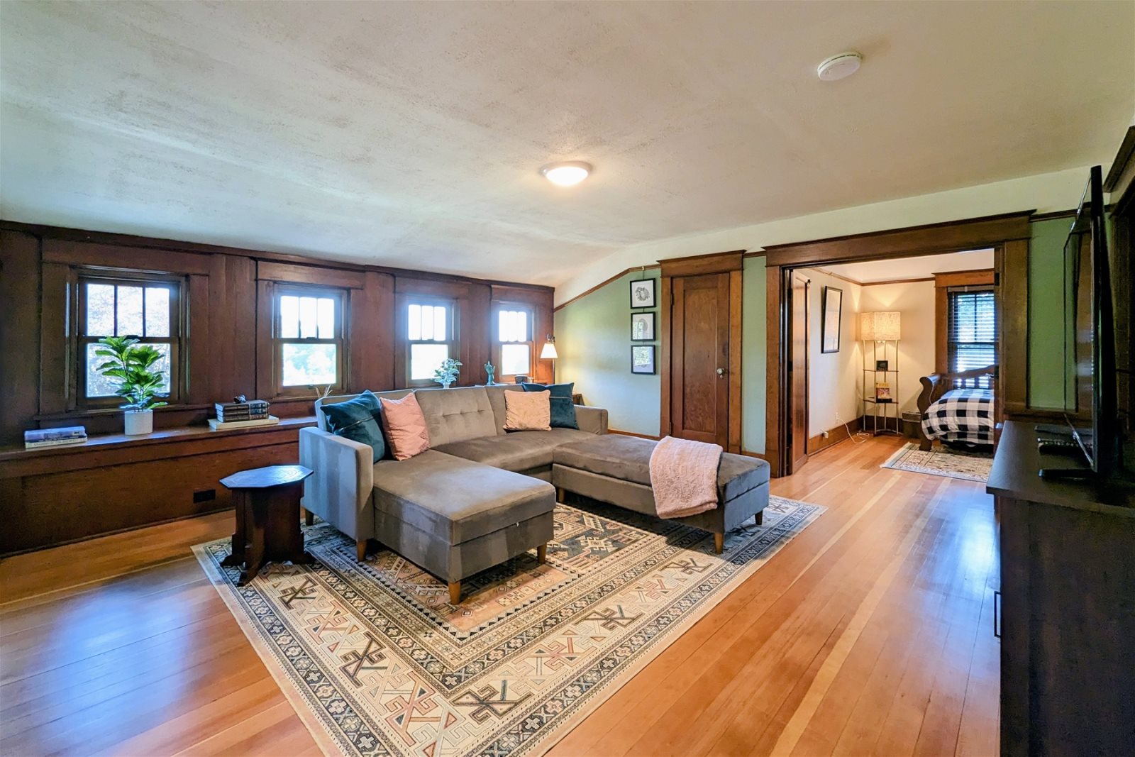 Chehalem House vacation rental, Newberg Oregon.