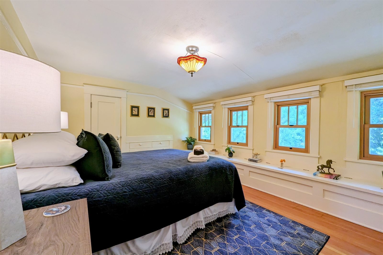 Chehalem House vacation rental, Newberg Oregon.