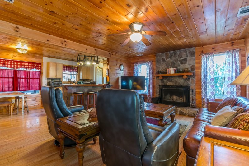 Deluxe Family Friendly Cabin Complete Privacy Walk To Trout Fishing