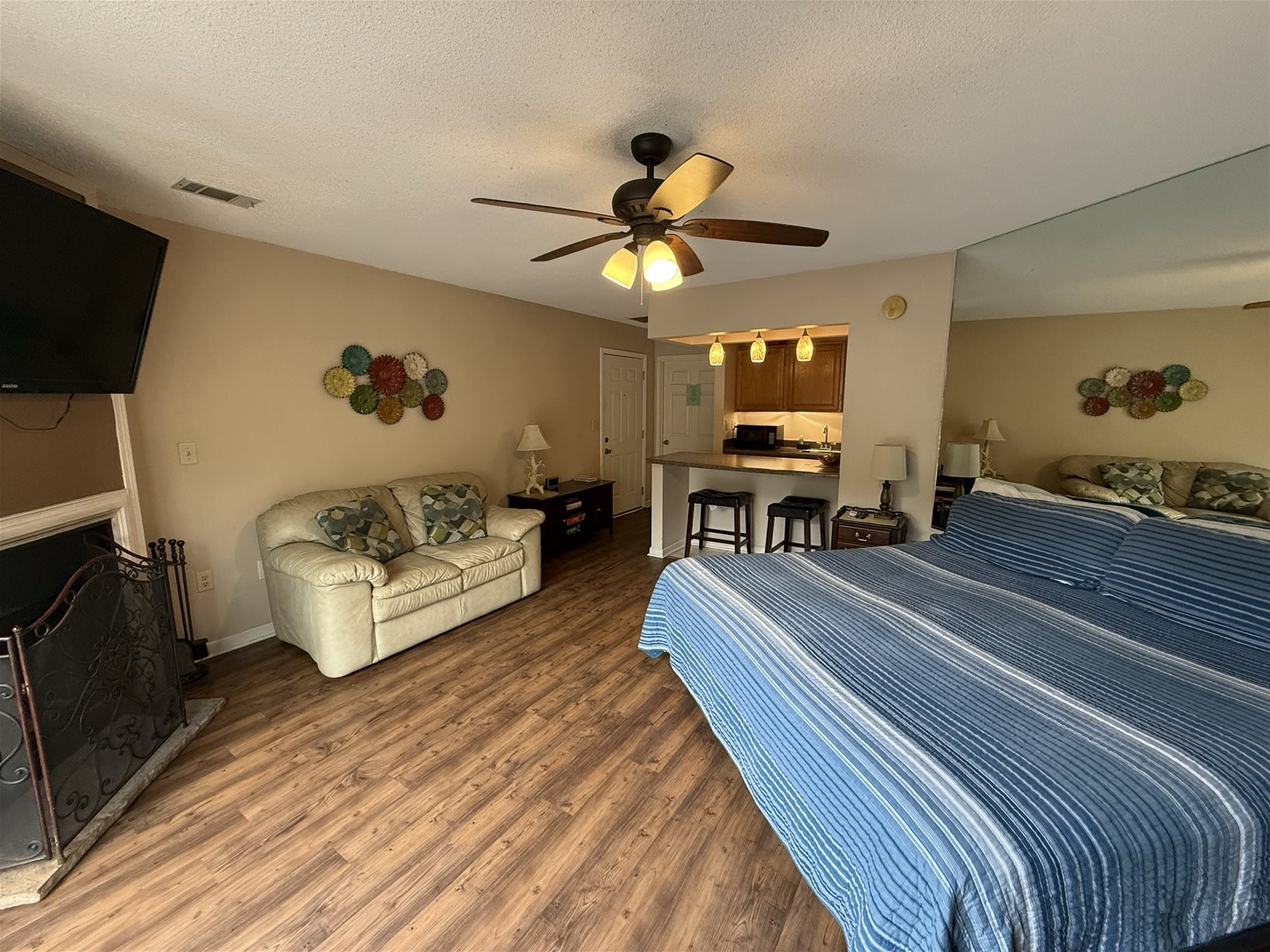 Rivers Edge Condo 803c Vacation Rental in Helen GA Bavarian Brook