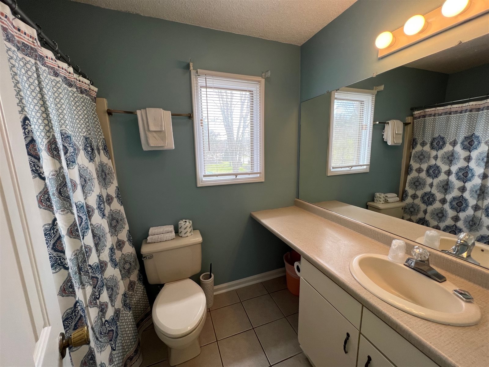 Rivers Edge Condo 102 Vacation Rental in Helen GA Bavarian Brook