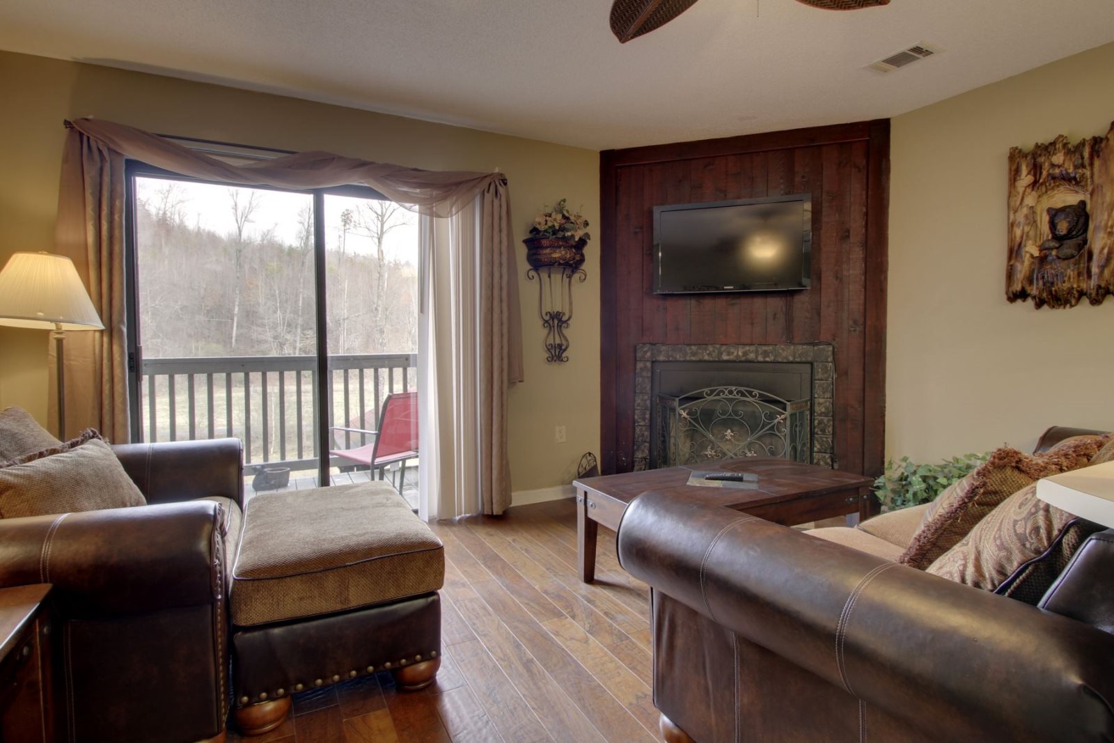 Rivers Edge Condo 902 Vacation Rental in Helen GA Bavarian Brook