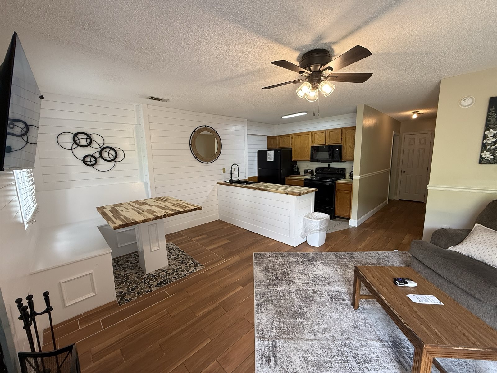 Rivers Edge Condo 802 Vacation Rental in Helen GA