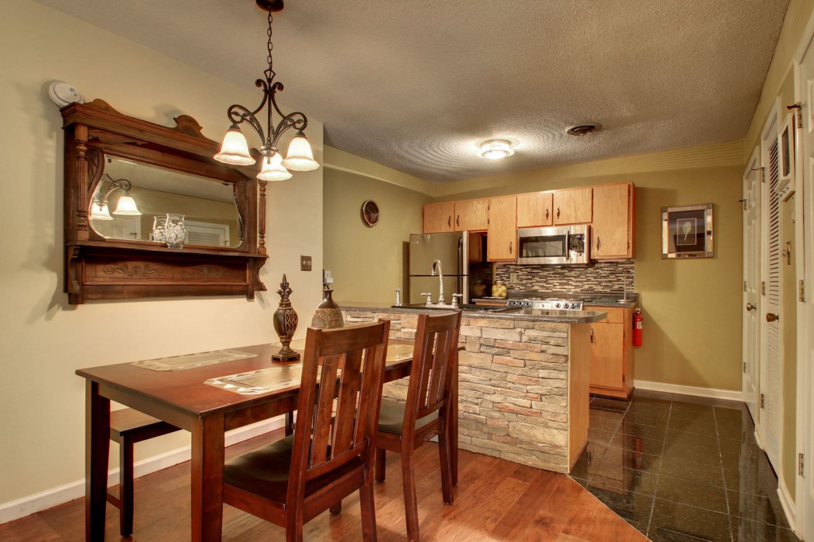 Rivers Edge Condo 103 Vacation Rental in Helen GA Bavarian Brook