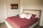 Room 306 - King bed - Sleeps 2