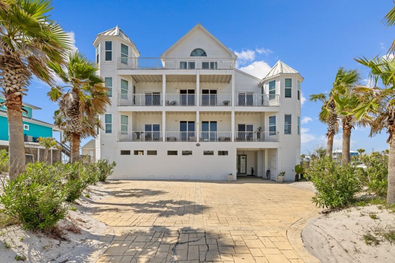 Sandcastle Beach House One Of The Largest Homes On Navarre